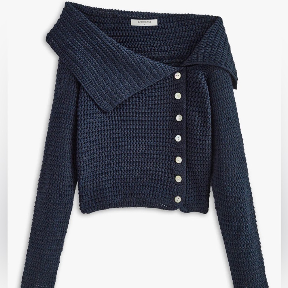 Asymmetrical Breasted knit top